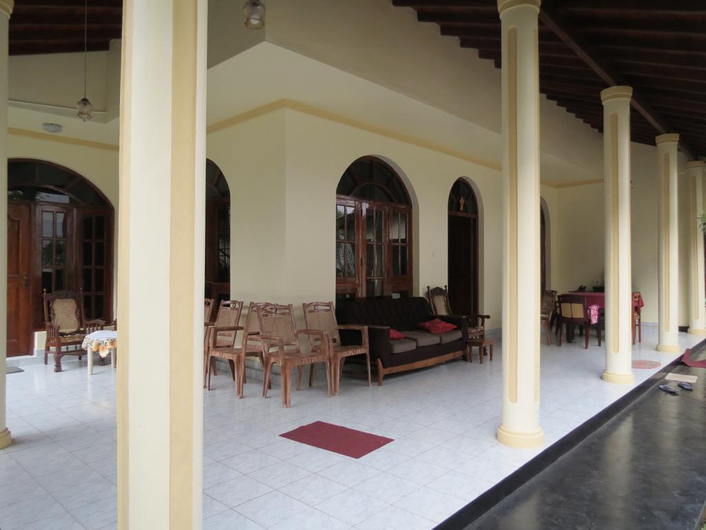 Bolonghes Homestay Negombo Exterior foto